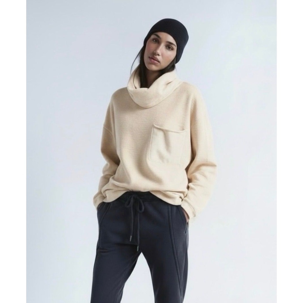 120. NWOT Free People Movement Lunar Layer Pullover